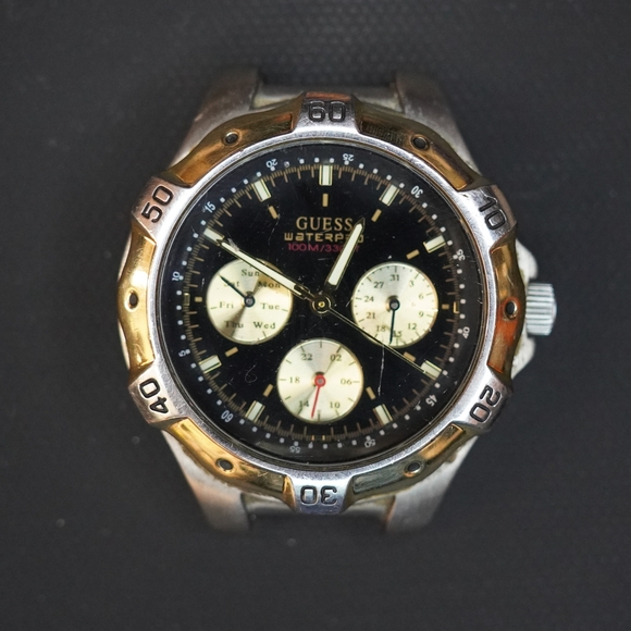 GUESS MEN'S WATERPRO G85389G
